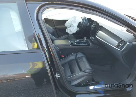 2021 Volvo S90 Recharge Plug-In Hybrid T8 R-Design from USA, damaged, VIN LVYBR0AT9MP197408